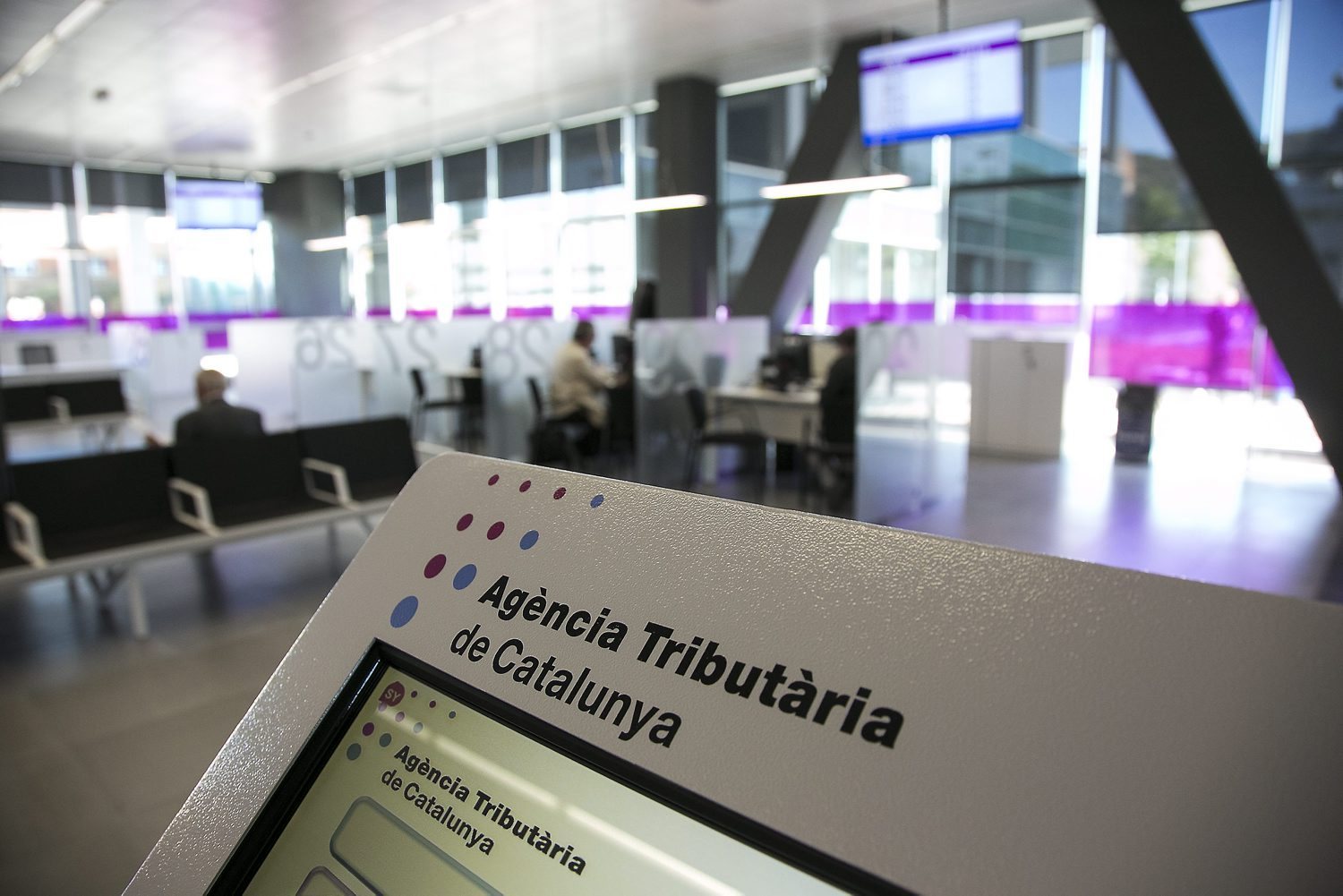 L’Agència Tributària de Catalunya s’acosta a la ciutadania per reduir els desplaçaments durant la pandèmia