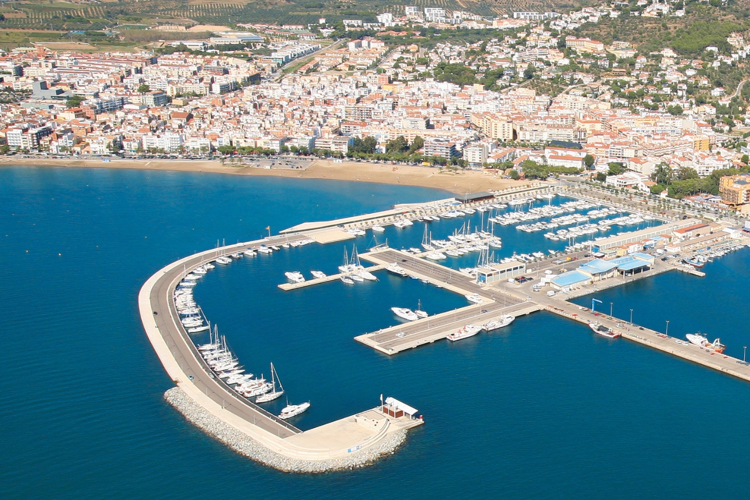 El Port Esportiu de Roses obté, un any més, el guardó Bandera Blava