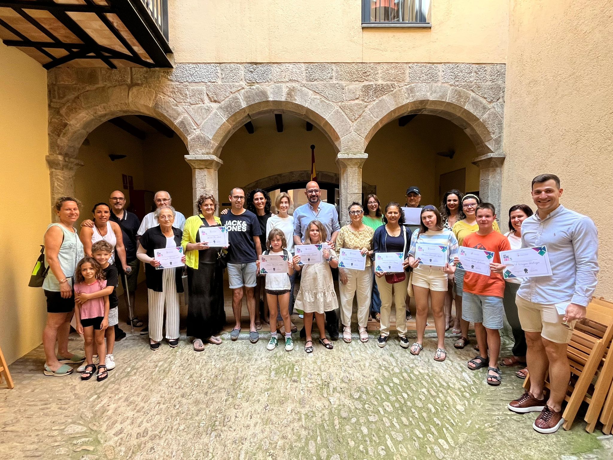 Èxit de la 1a edició del Concurs Balcons Florits a Peralada