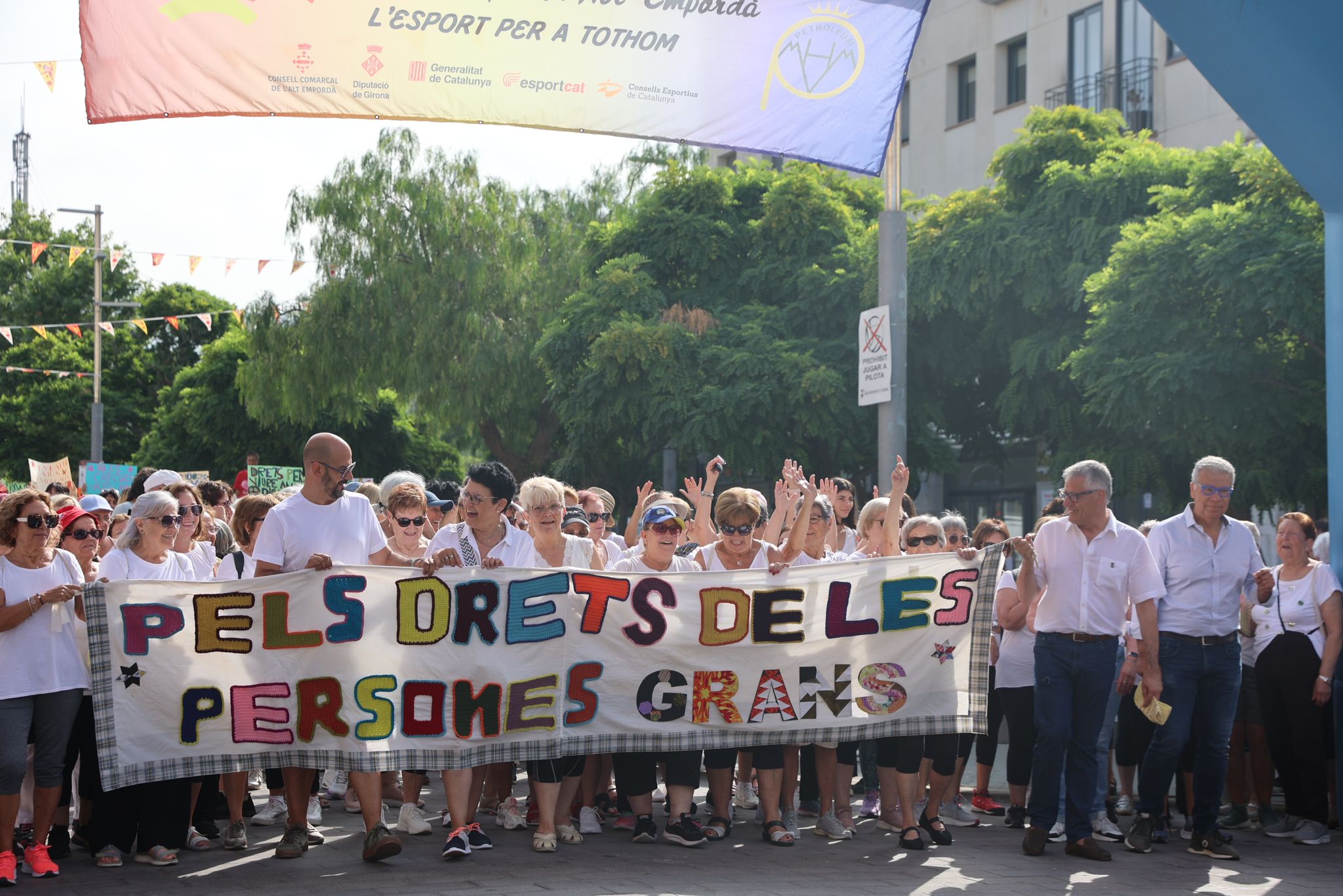 Gran participació en la caminada a Roses pels Drets de les Persones Grans