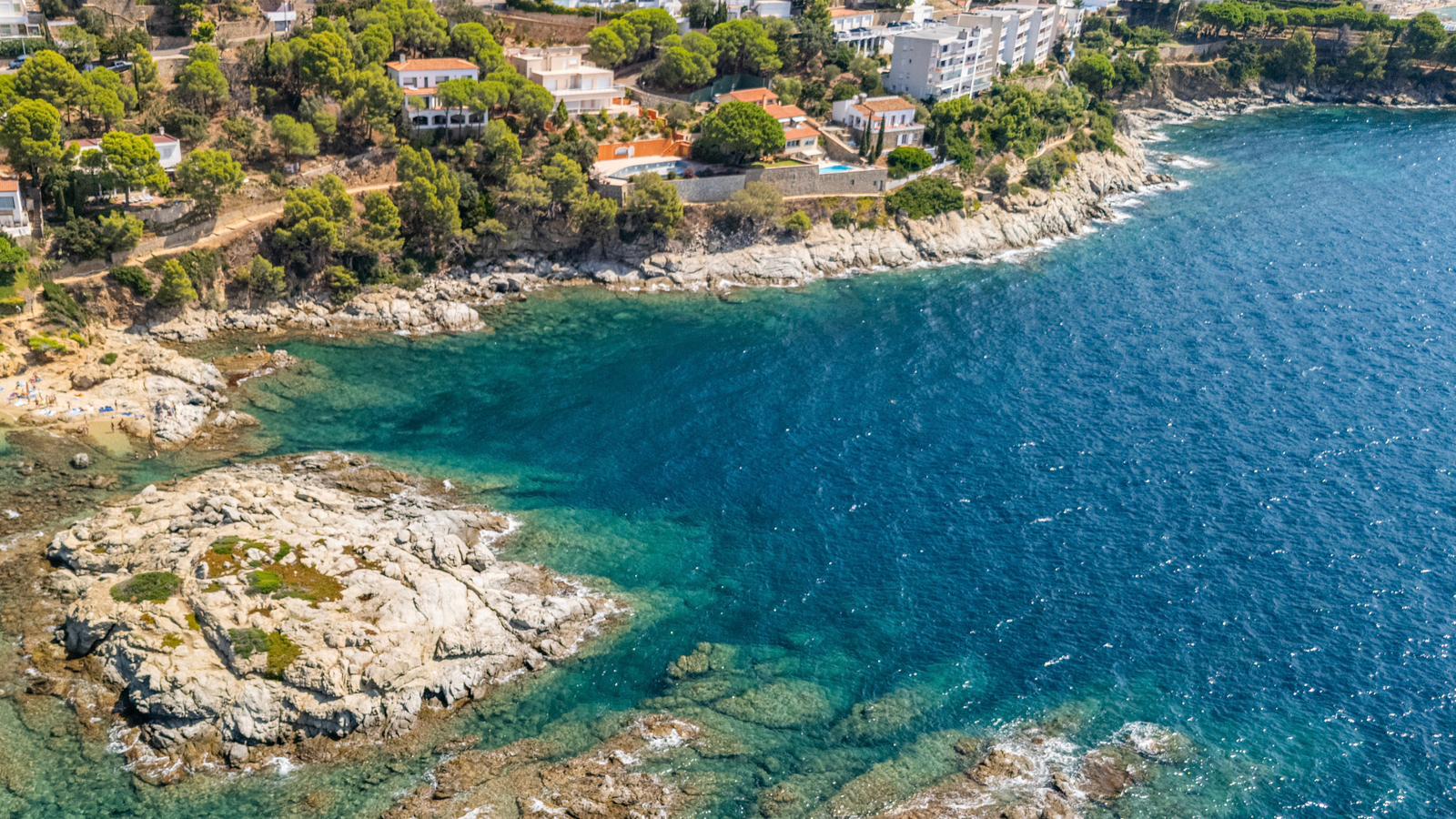 L’Ajuntament de Roses inicia les obres de rehabilitació del tram del camí de ronda entre Canyelles Petites i l’Almadrava