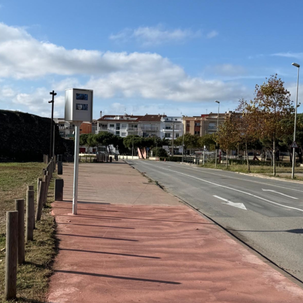 Roses implanta mesures per reforçar el control de la velocitat i reduir el risc d’accidents al municipi