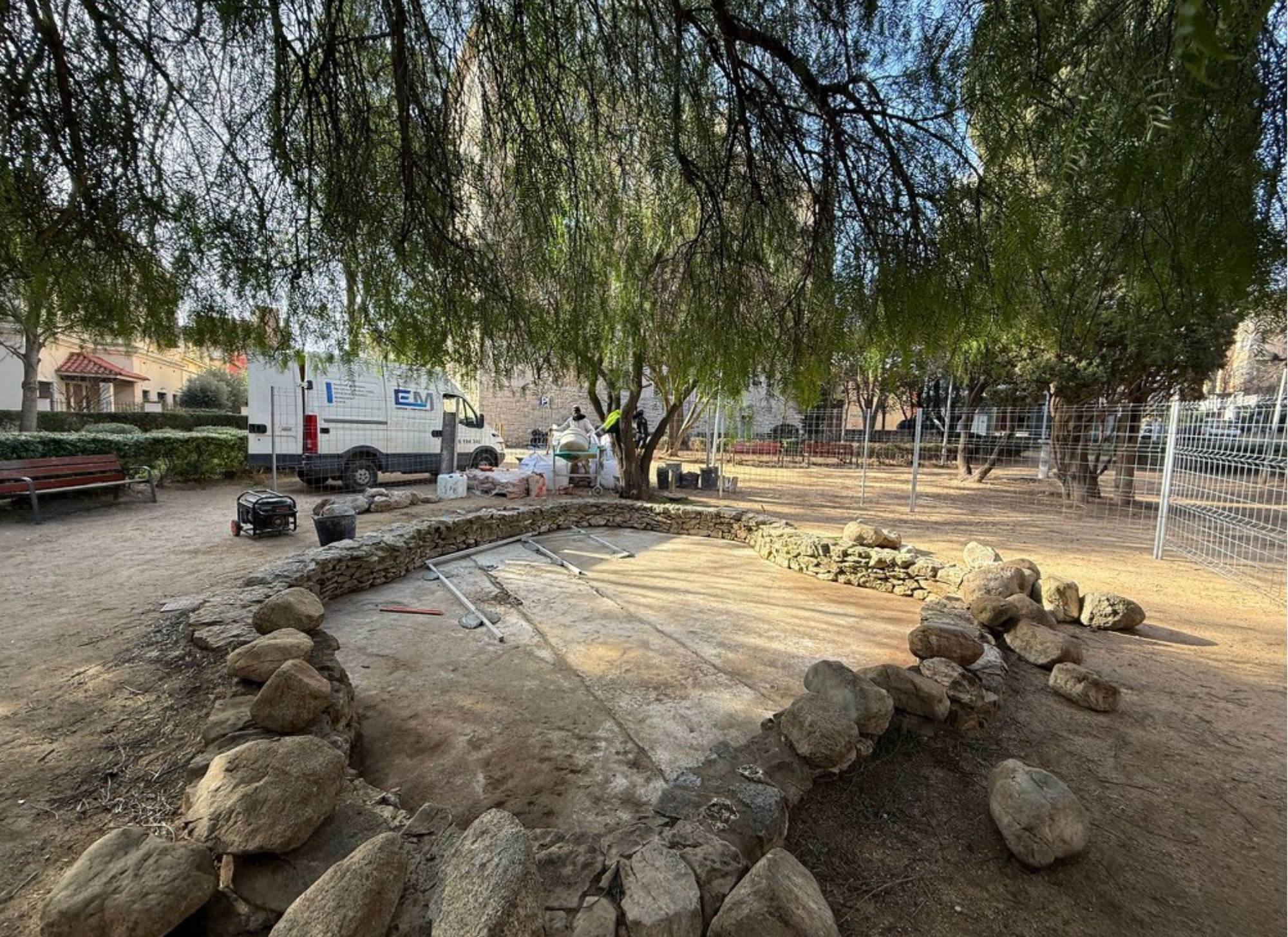L’Ajuntament de Figueres i FISERSA restauren l’estany dels jardins Enric Morera per reobrir-lo tres anys després
