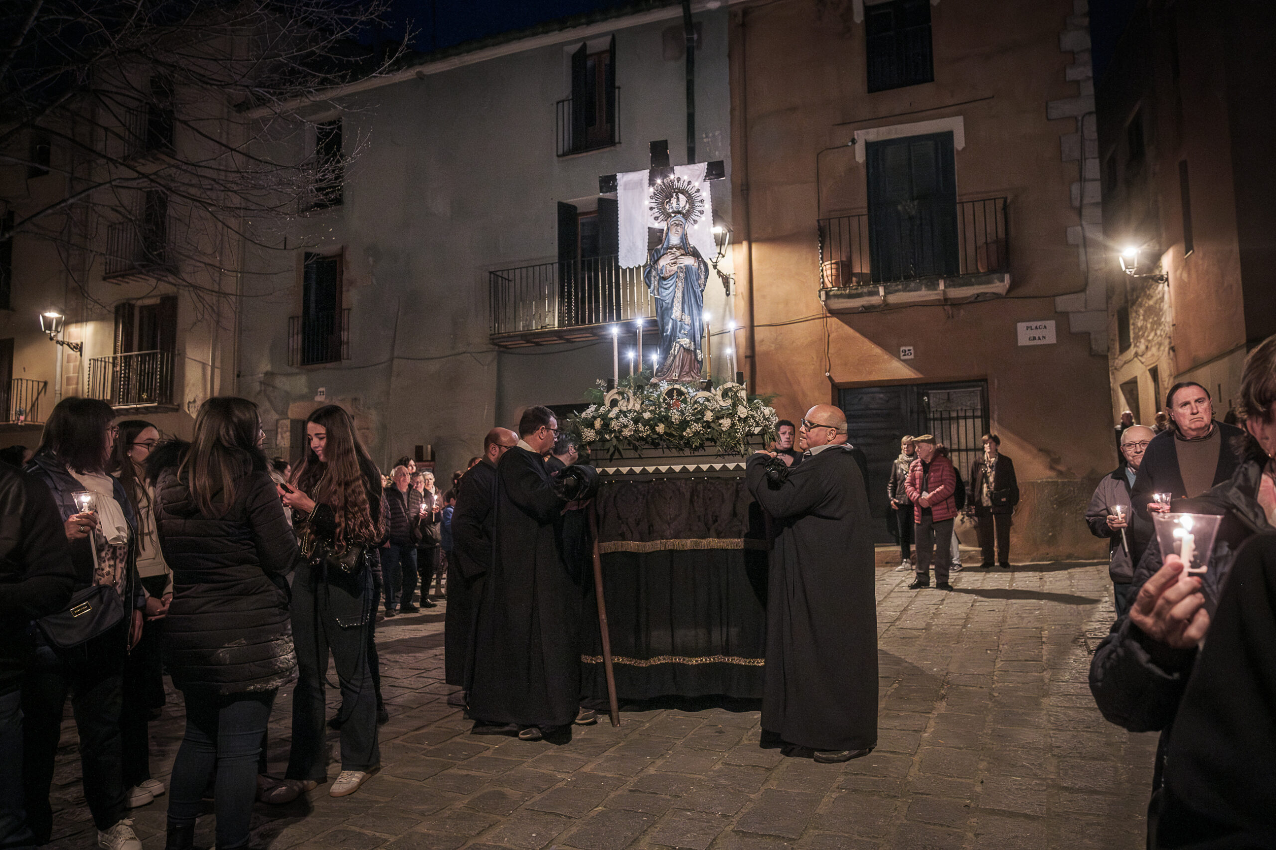 Peralada dona el tret de sortida a la Setmana Santa amb la tradicional Processó dels Dolors