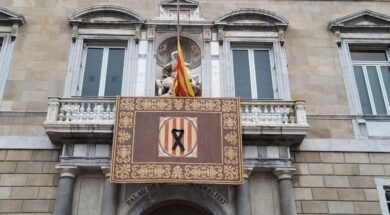 Imatge d’arxiu del dol oficial a Catalunya per l’accident ferroviari d’Urda