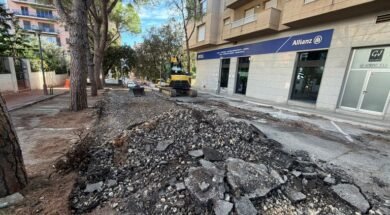 Obres de millora de la placeta del carrer Balmes al barri del Poble Nou de Figueres