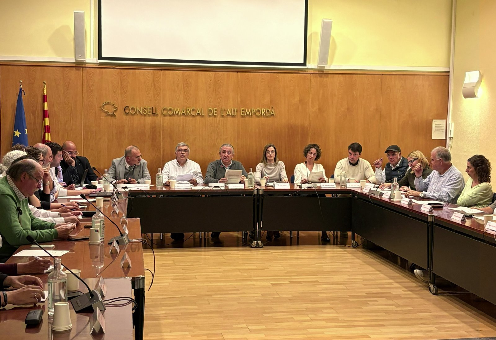 El Consell Comarcal de l’Alt Empordà aprova un pressupost de 48,38 M€ per al 2027, que inclou millores salarials i més recursos per a medi ambient i serveis socials